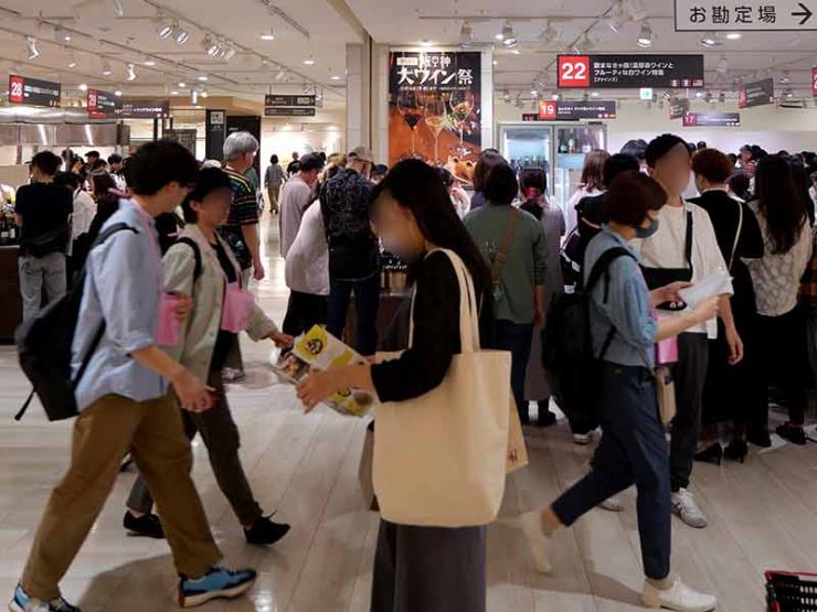 それぞれのブースで試飲